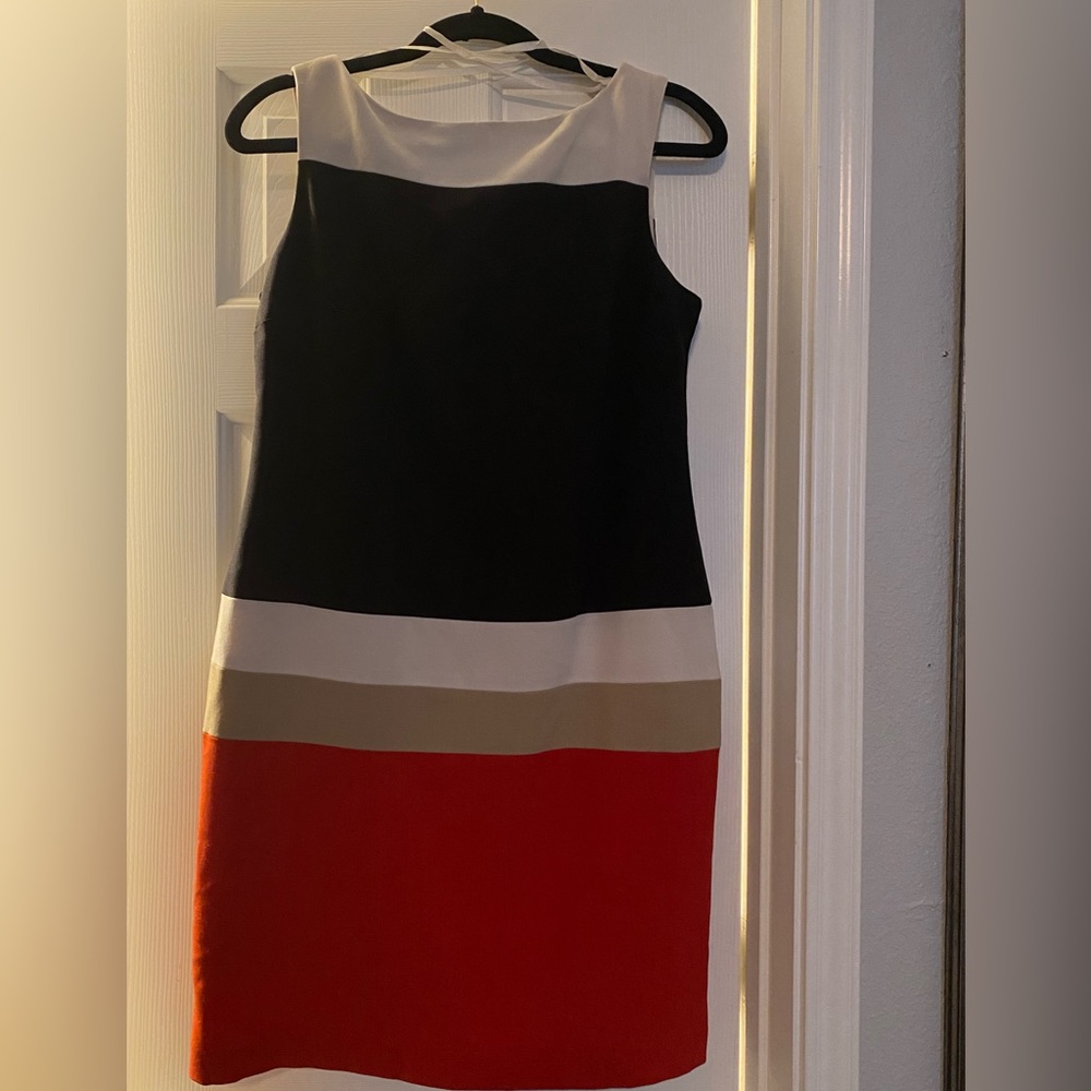WOMENS COLOR BLOCK SLEEVELESS DRESS (SIZE 10)